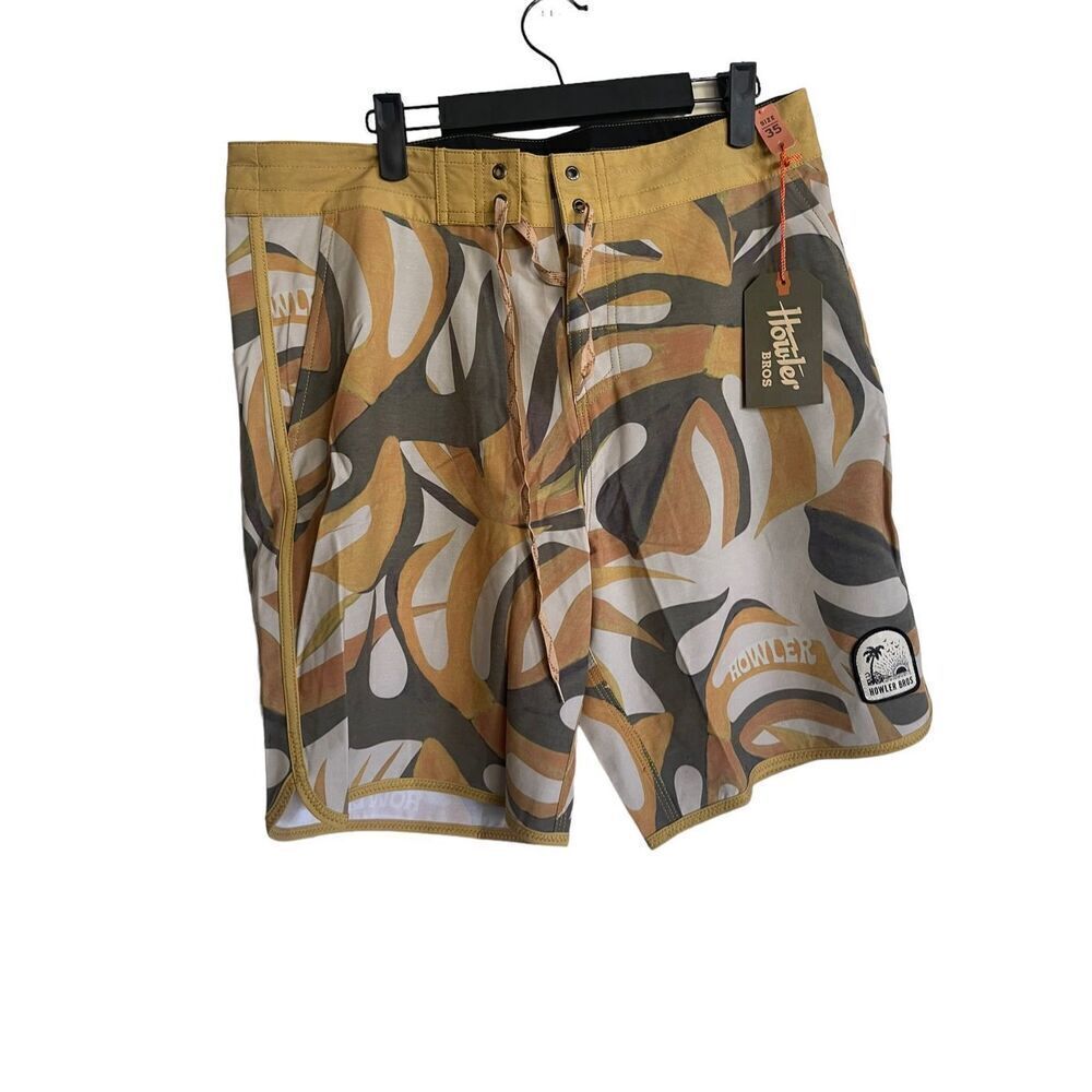 NWT Howler Bros Men's Multicolor Monstera Mash Stretch Bruja Boardshorts Size 35